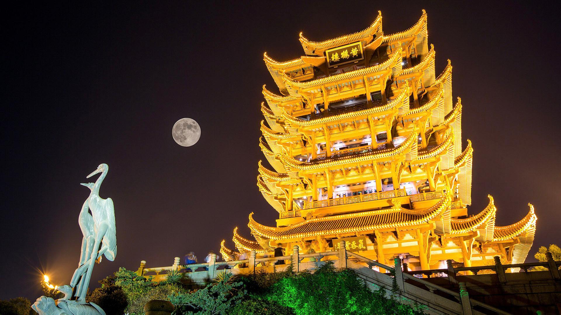 Такие туры планируется проводить во время каникул по случаю Праздника серед...