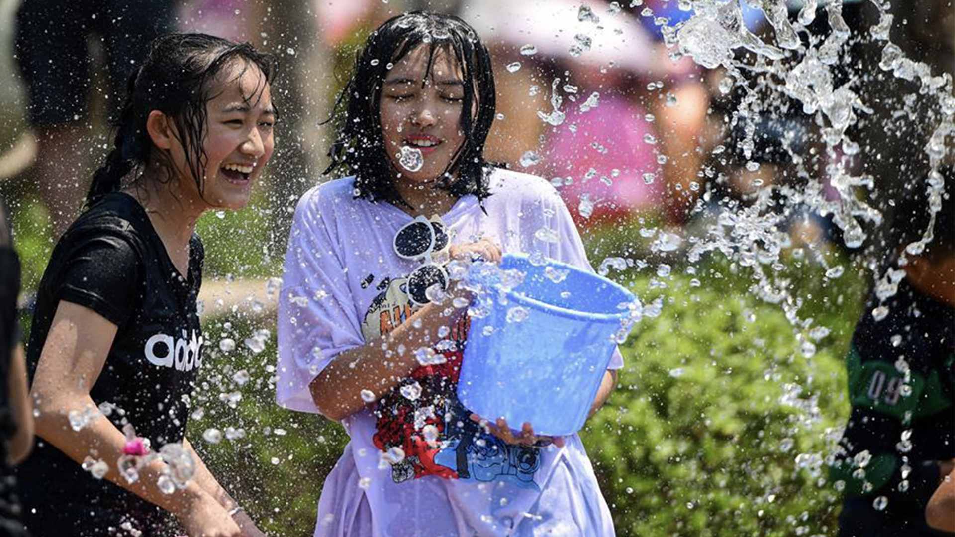 Чистая вода фестиваль. Фестиваль на воде. Водный фестиваль, Китай. Splash! Фестиваль.