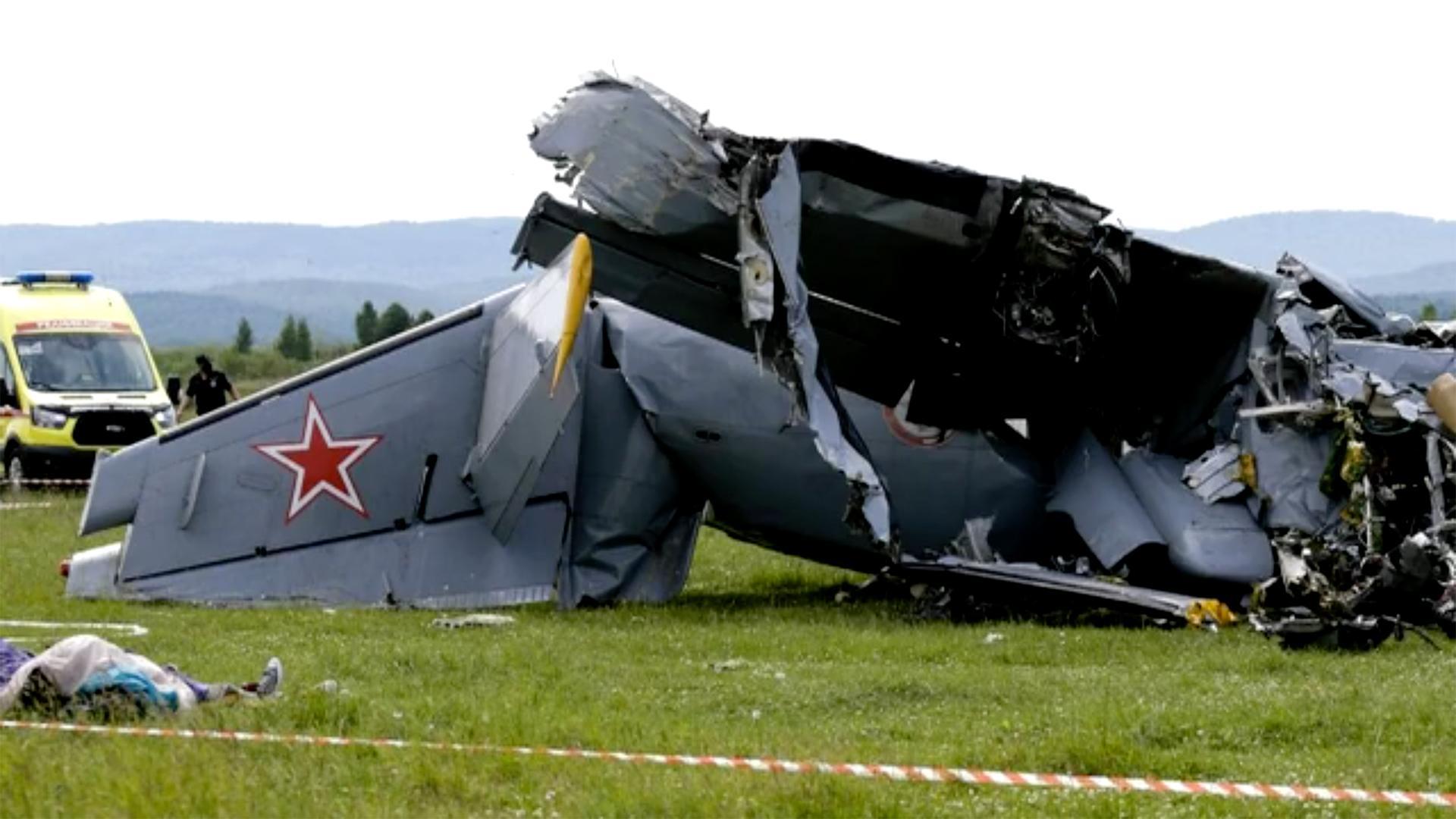 Упавший самолет 11. Авиакатастрофа в Кемерово.