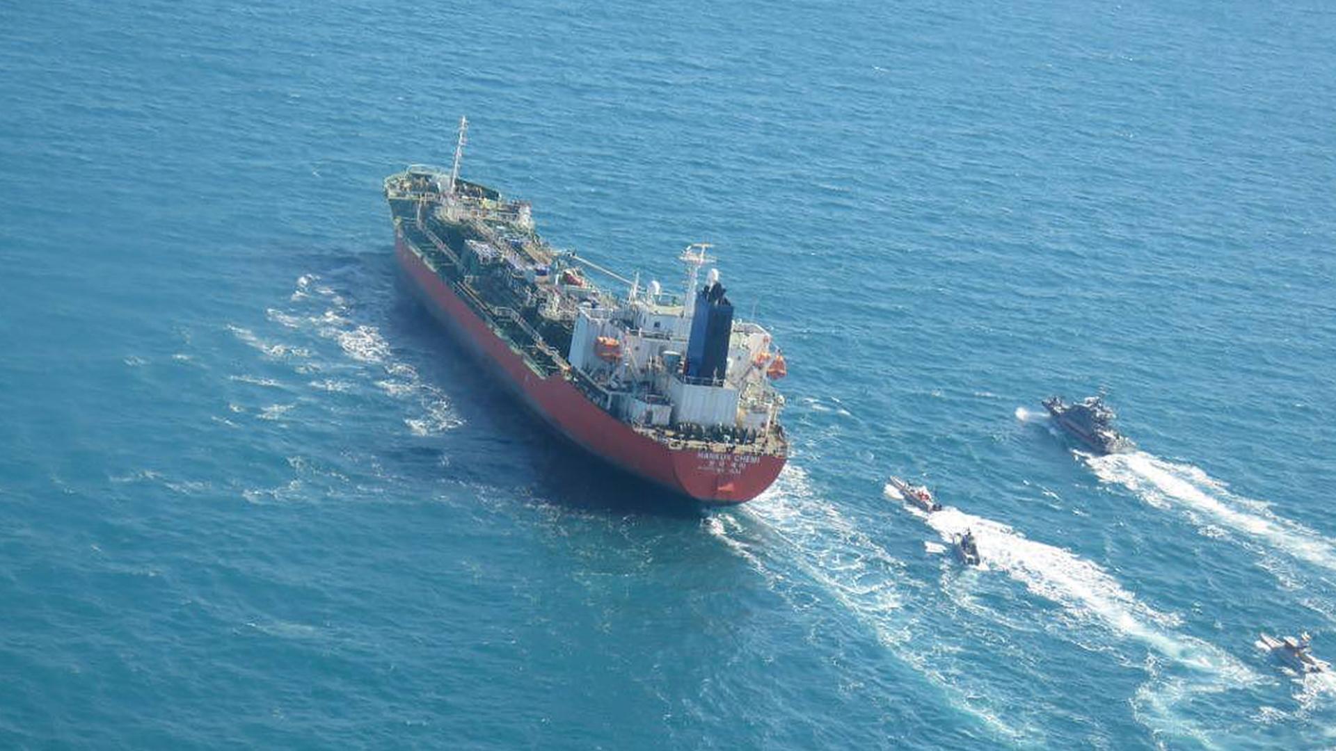Нефтегруз с захваченного Ираном судна был освобожден