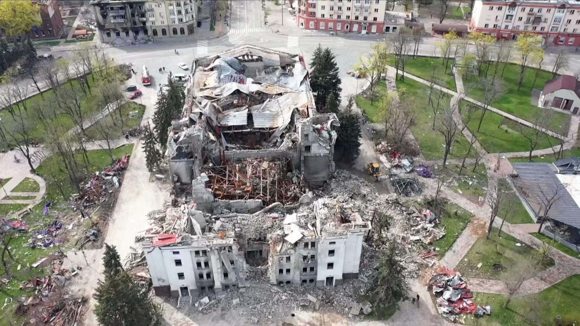 Драмтеатр Мариуполь после взрыва
